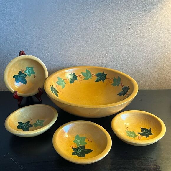 Munising vintage wooden ivy painted set of 5 bowls - Picture 11 of 12